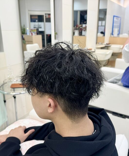 君津市・木更津市のバーバーエンゼルヘアサロンはメンズパーマが上手いと人気です。